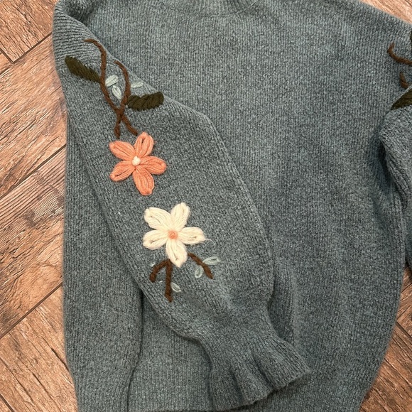 See and Be Seen Floral Days Soft As Cashmere Embroidered Sweater in Mint large - Picture 5 of 6